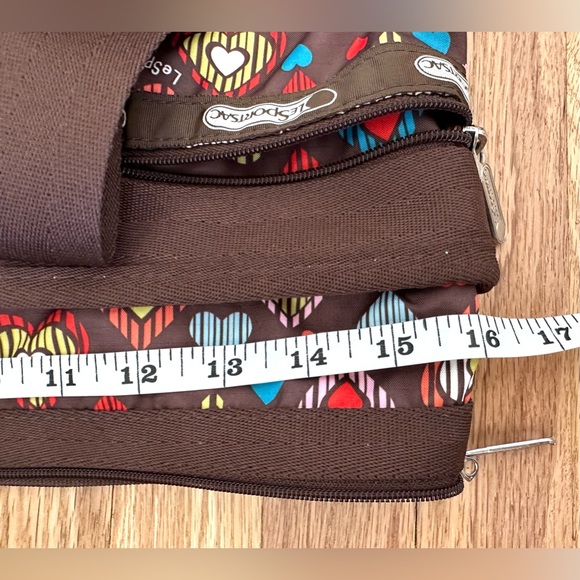 Le Sportsac heart tote with matching make up bag - Picture 9 of 10